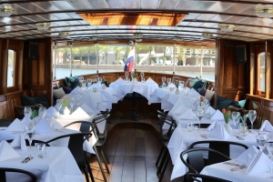 diner cruise